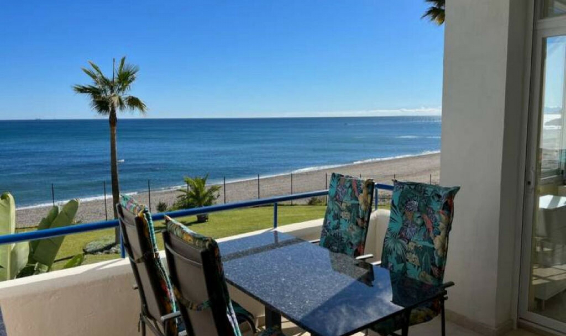 Resale - Apartment -
Casares