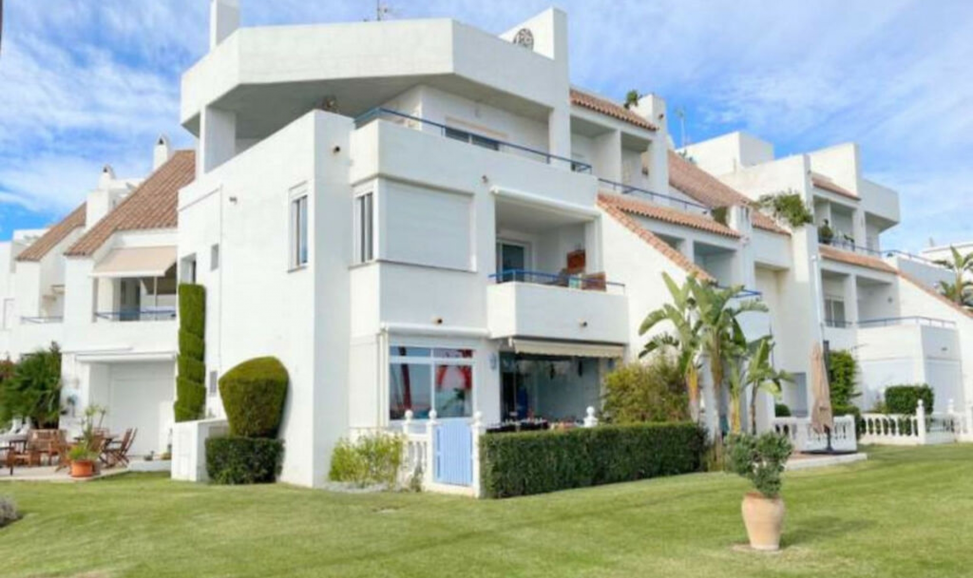 Resale - Apartment -
Casares