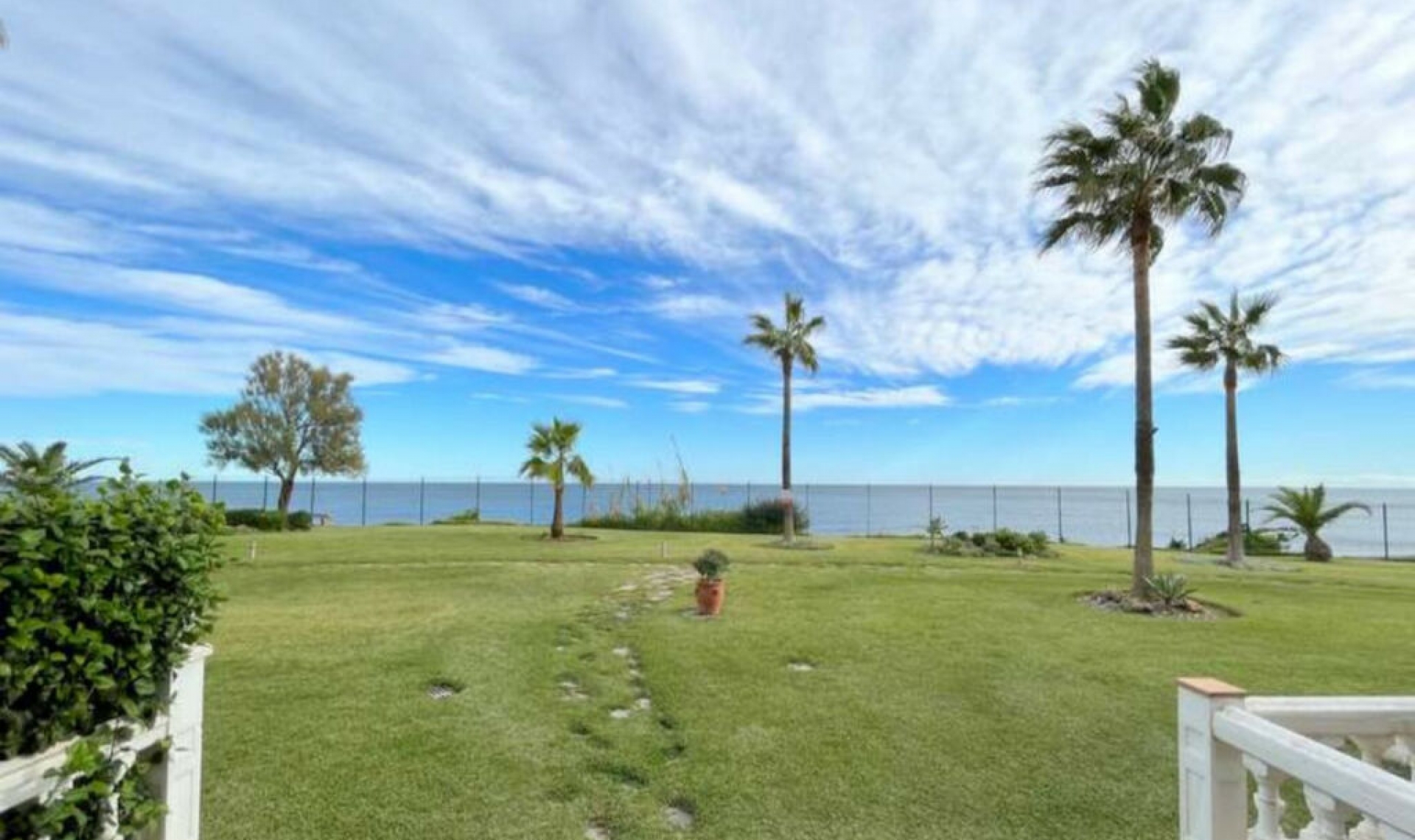 Resale - Apartment -
Casares