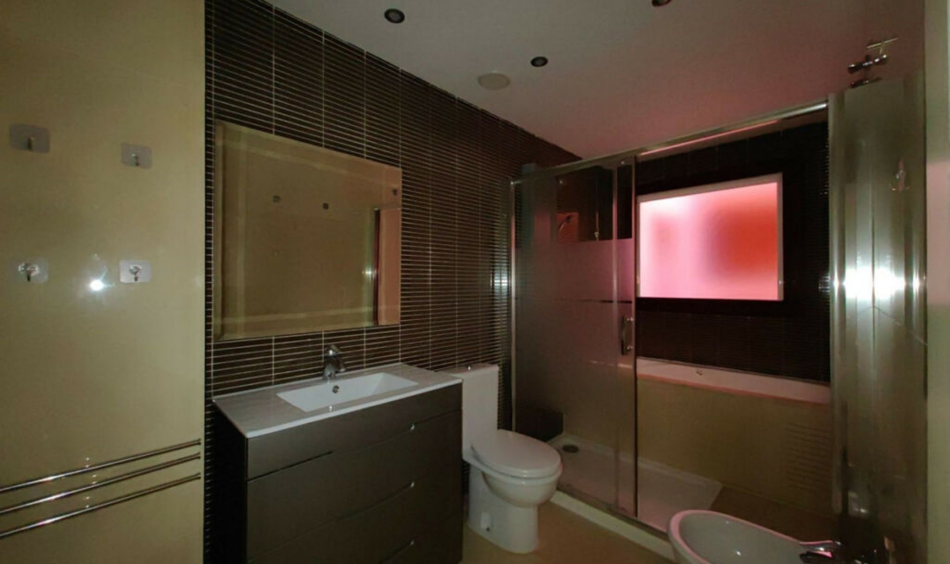 Resale - Apartment -
Casares