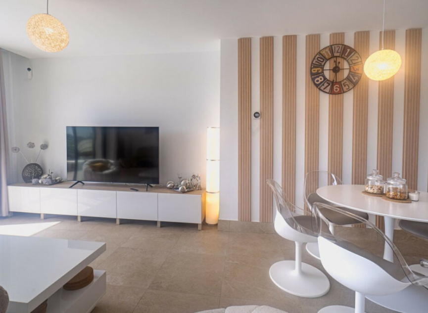 Resale - Apartment -
Casares
