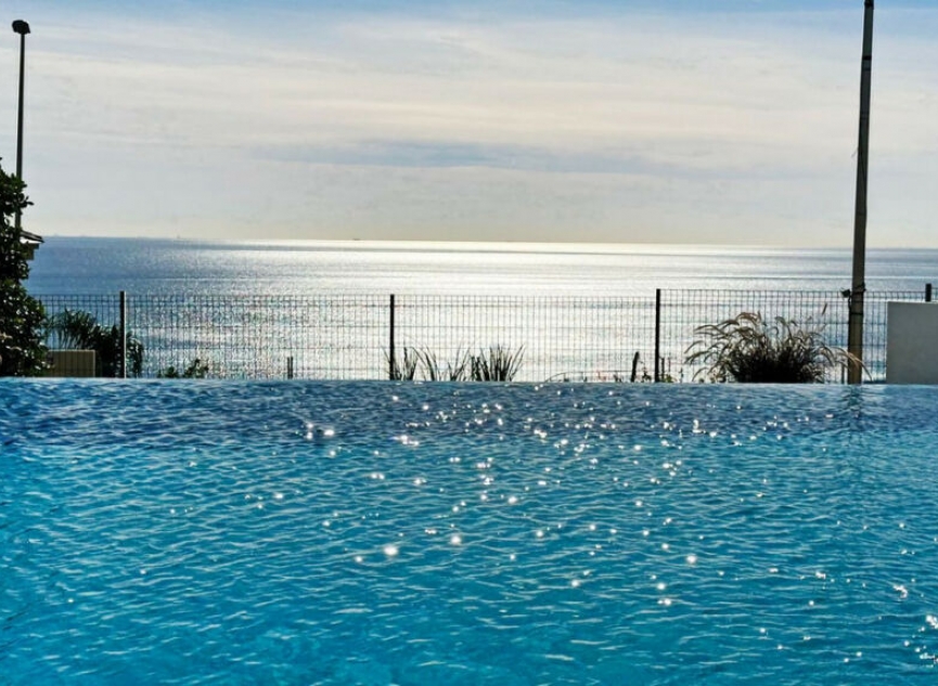 Resale - Apartment -
Casares