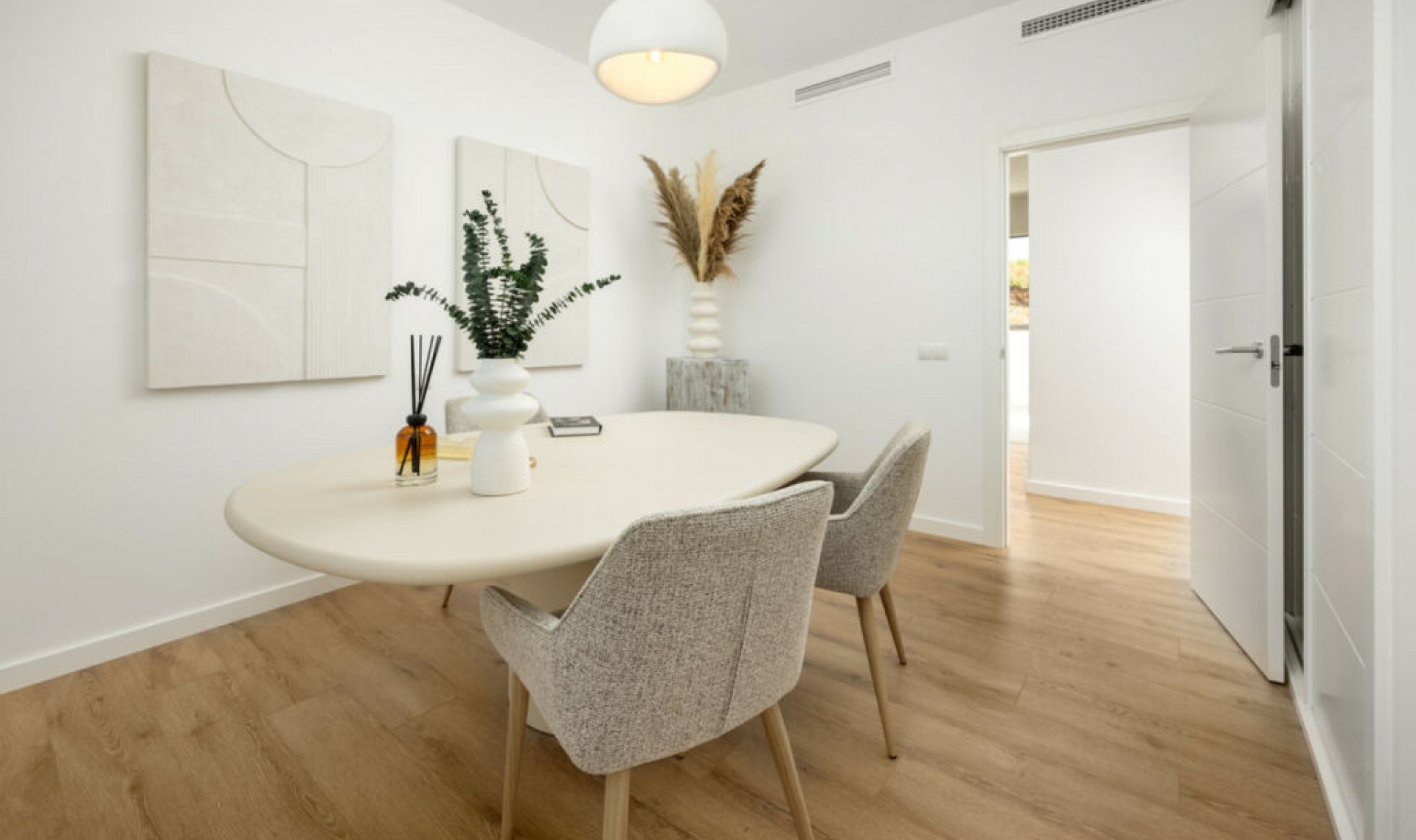 Resale - Apartment -
Casares