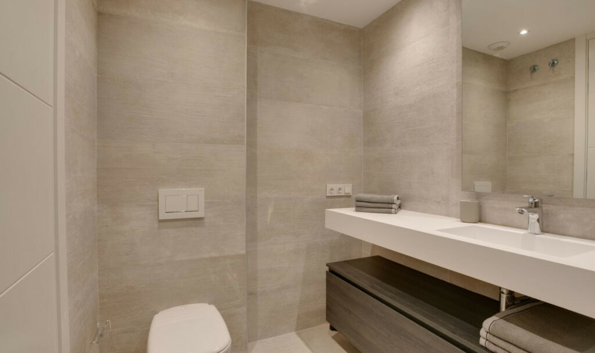 Resale - Apartment -
Casares