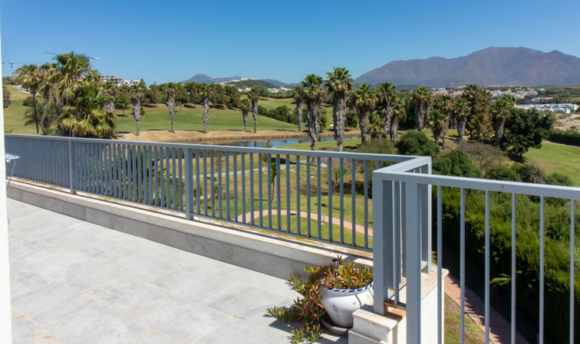 Resale - Apartment -
Casares