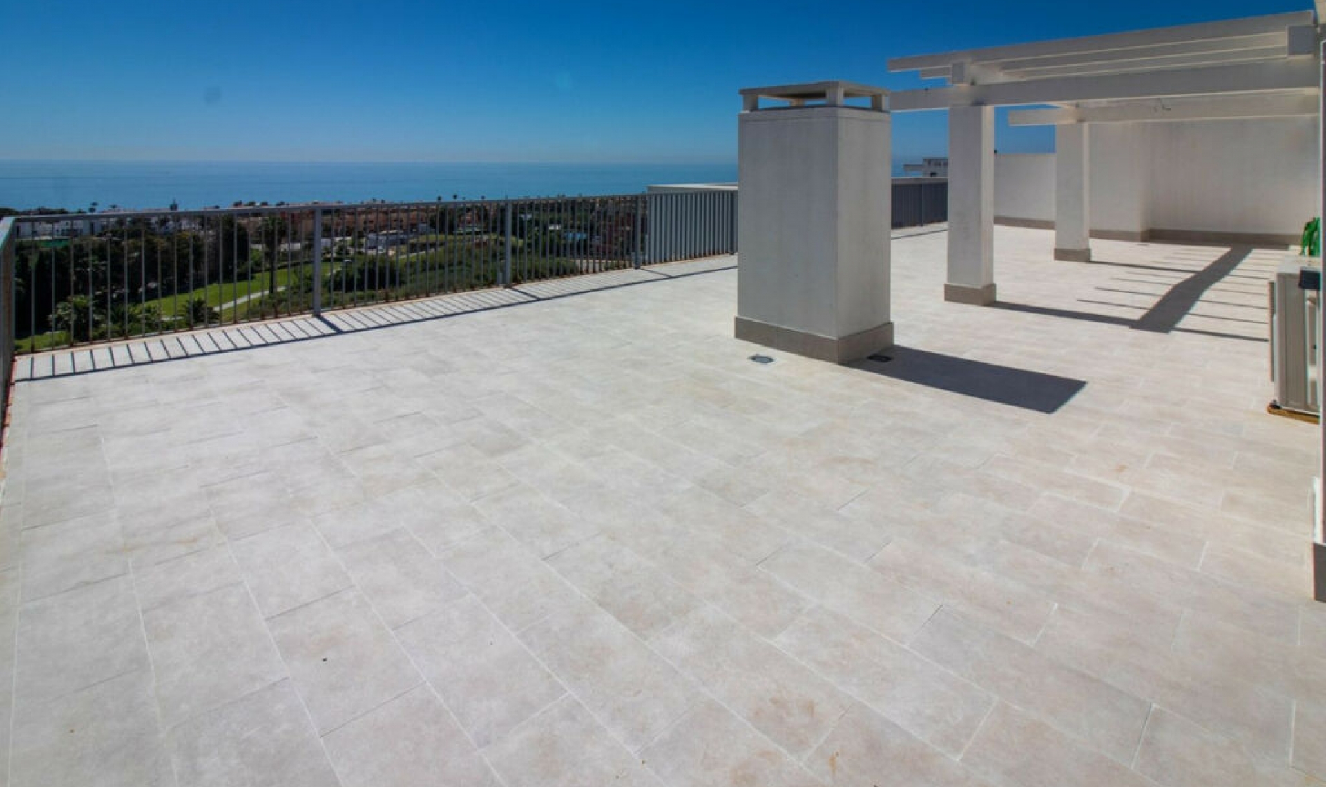 Resale - Apartment -
Casares