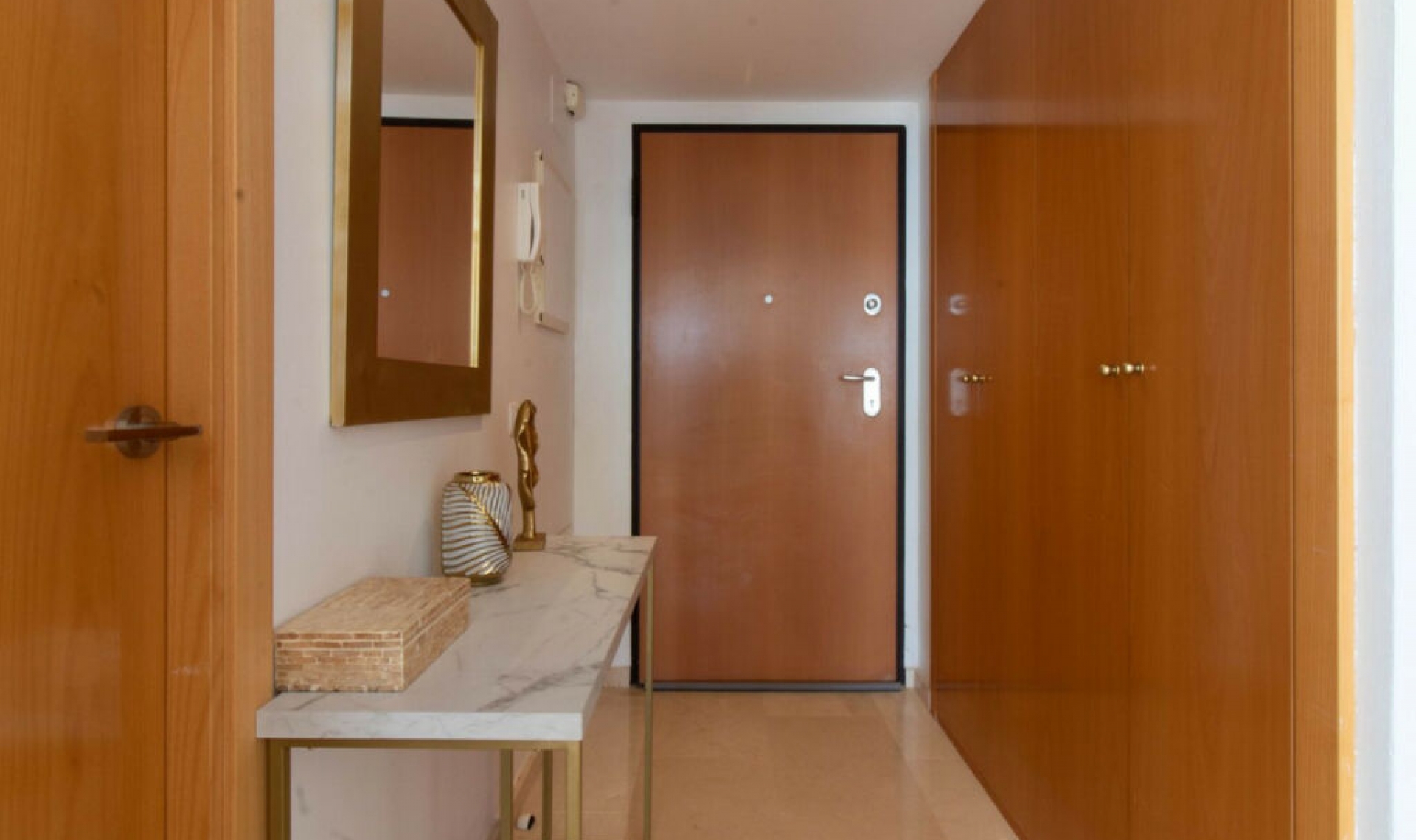 Resale - Apartment -
Casares