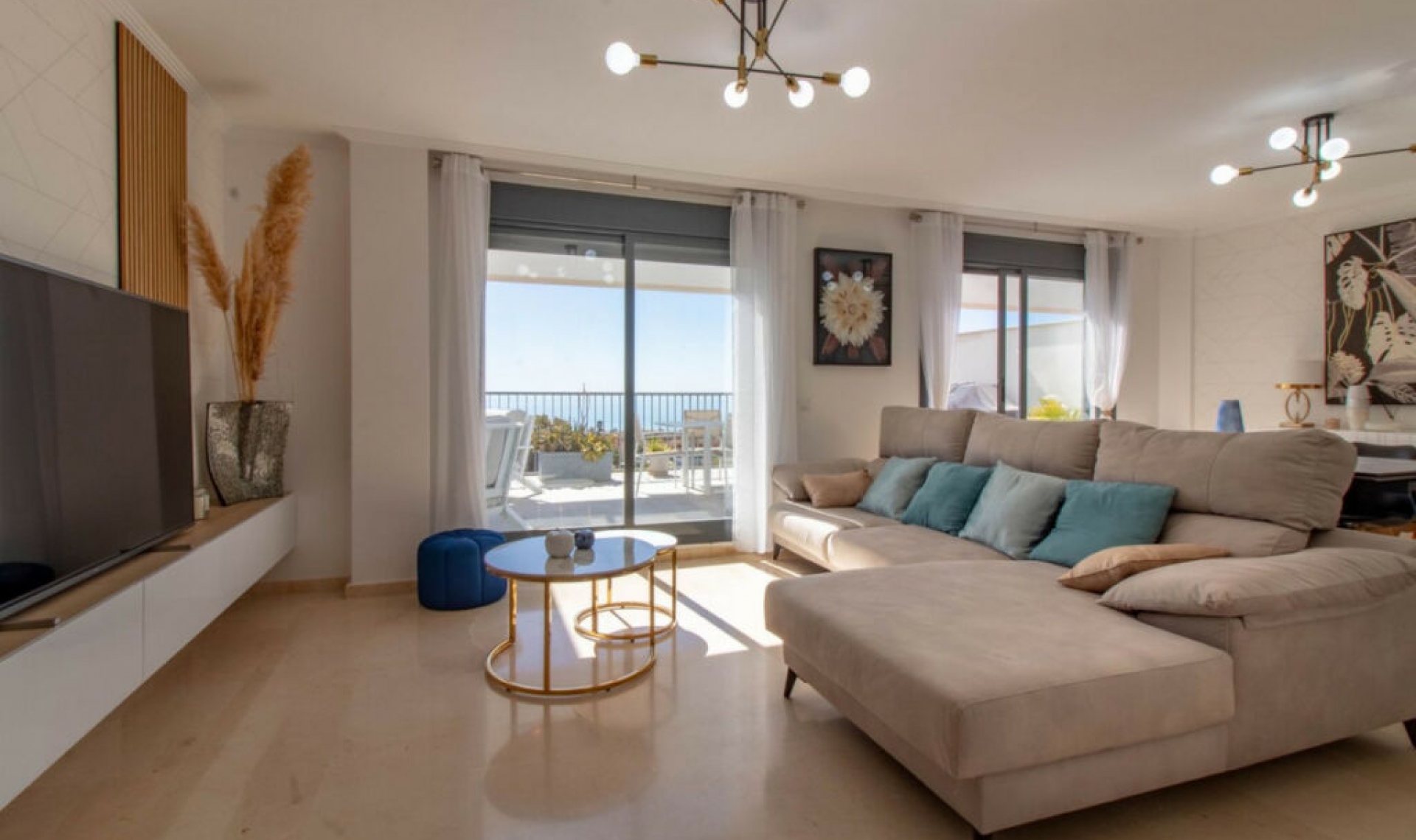 Resale - Apartment -
Casares