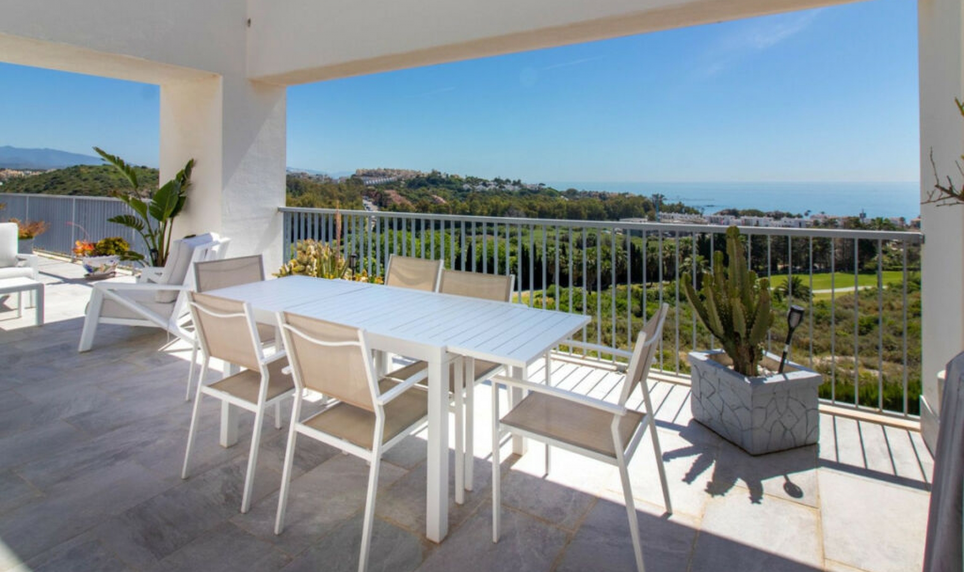 Resale - Apartment -
Casares
