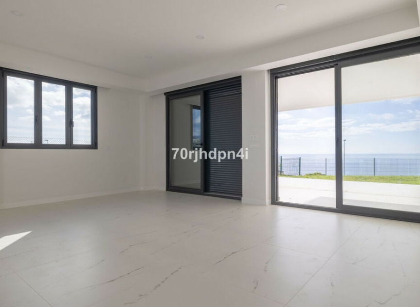 Resale - Apartment -
Casares