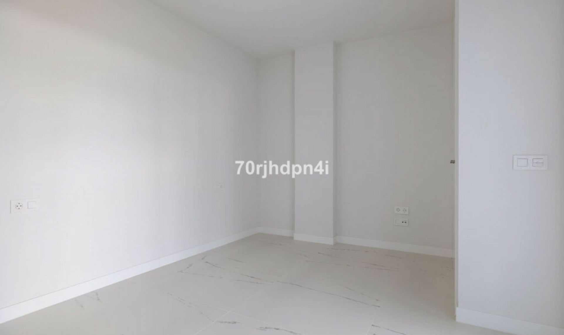 Resale - Apartment -
Casares