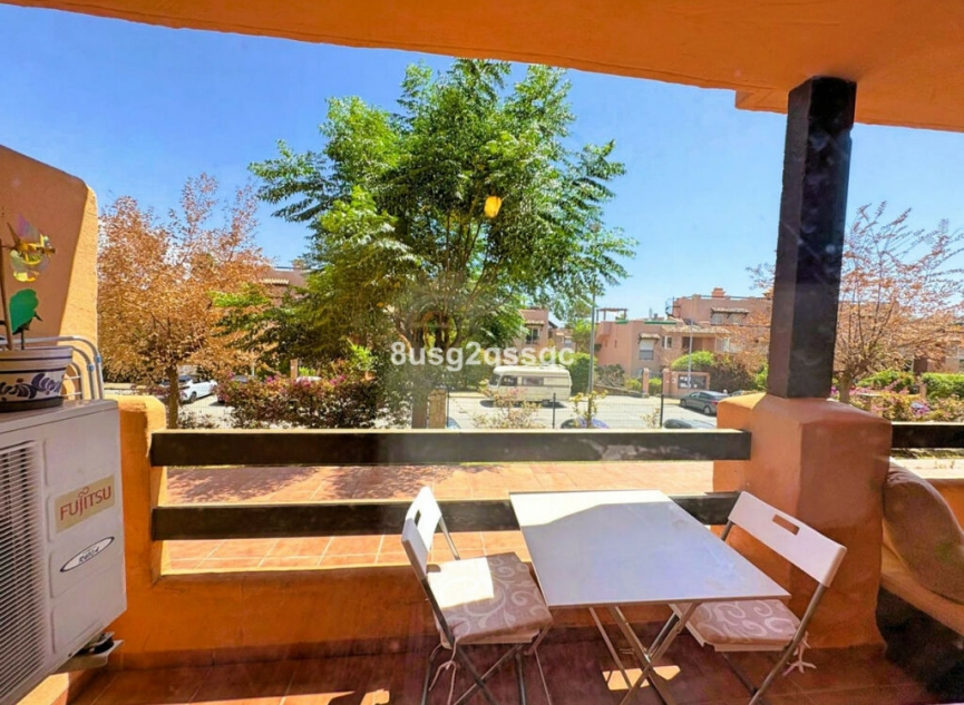 Resale - Apartment -
Casares