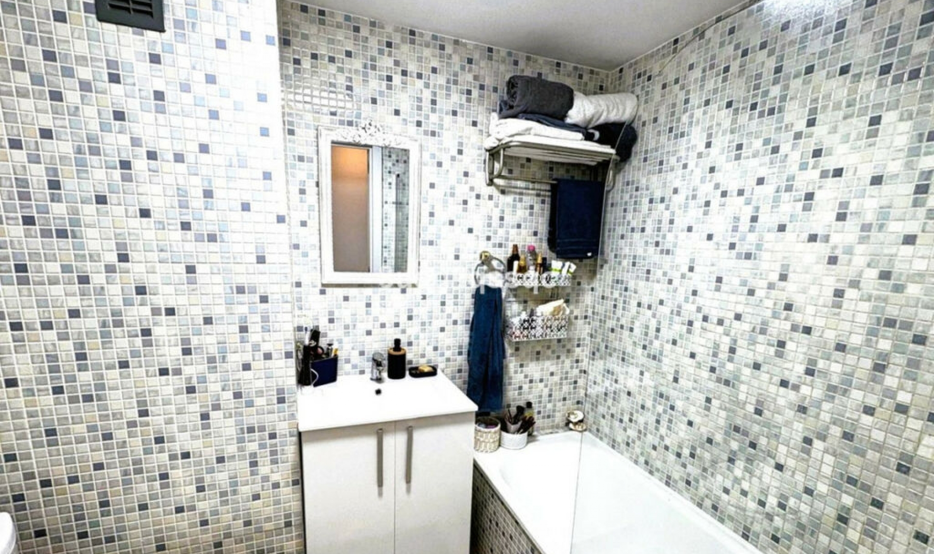 Resale - Apartment -
Casares