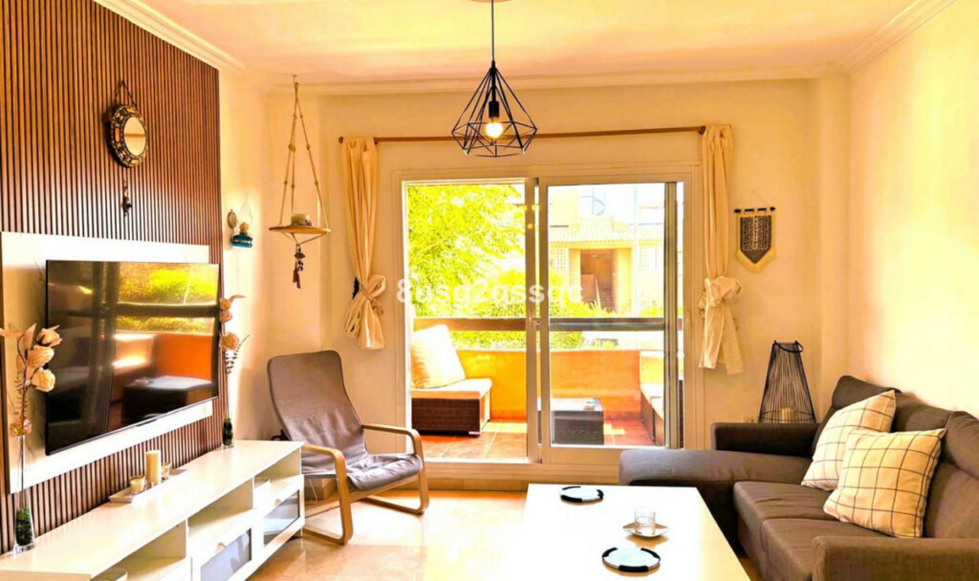 Resale - Apartment -
Casares