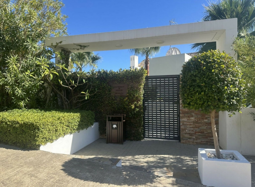 Resale - Apartment -
Casares