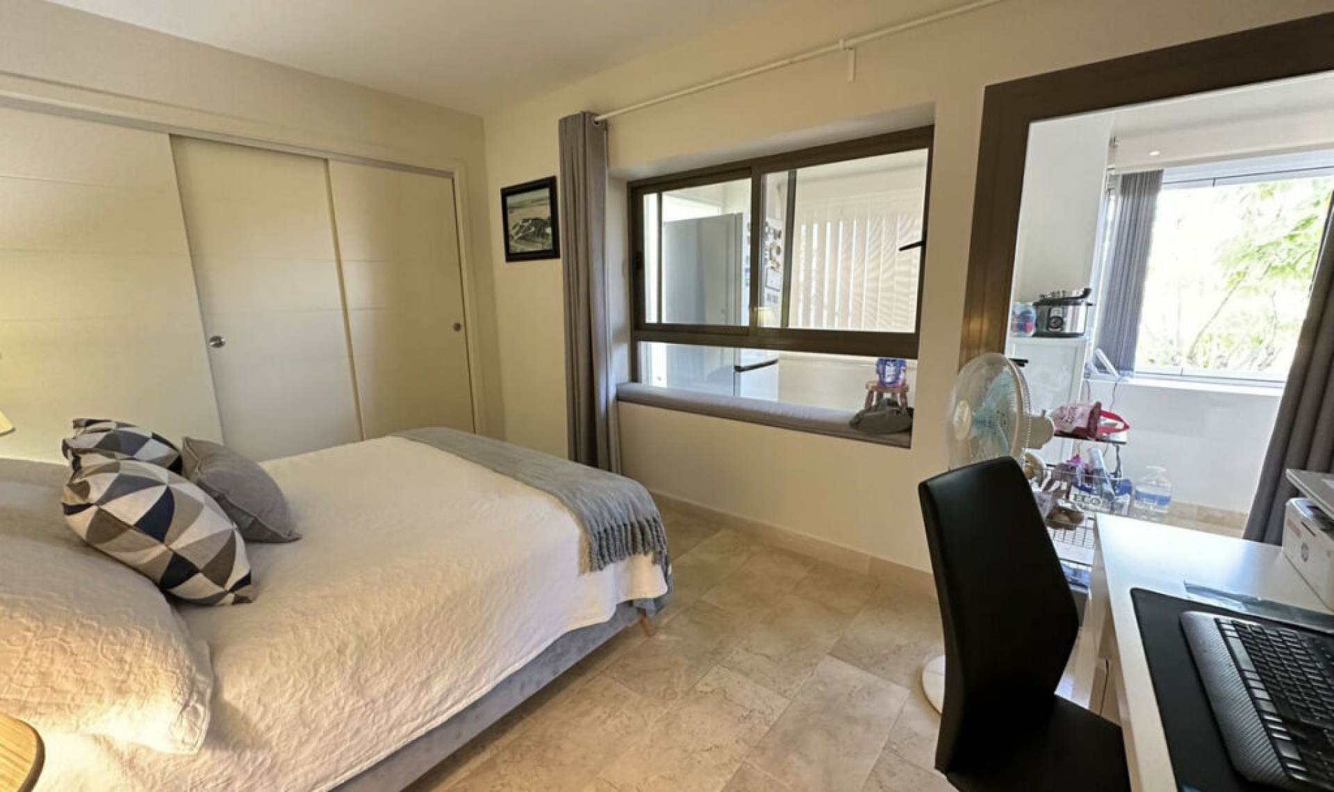 Resale - Apartment -
Casares