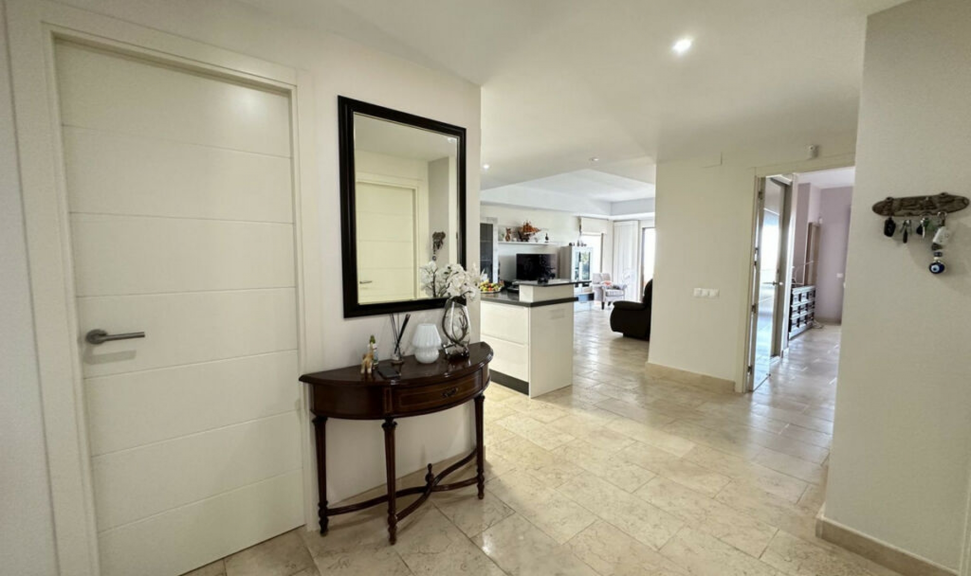 Resale - Apartment -
Casares