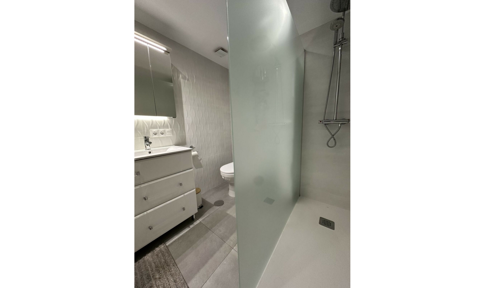 Resale - Apartment -
Casares