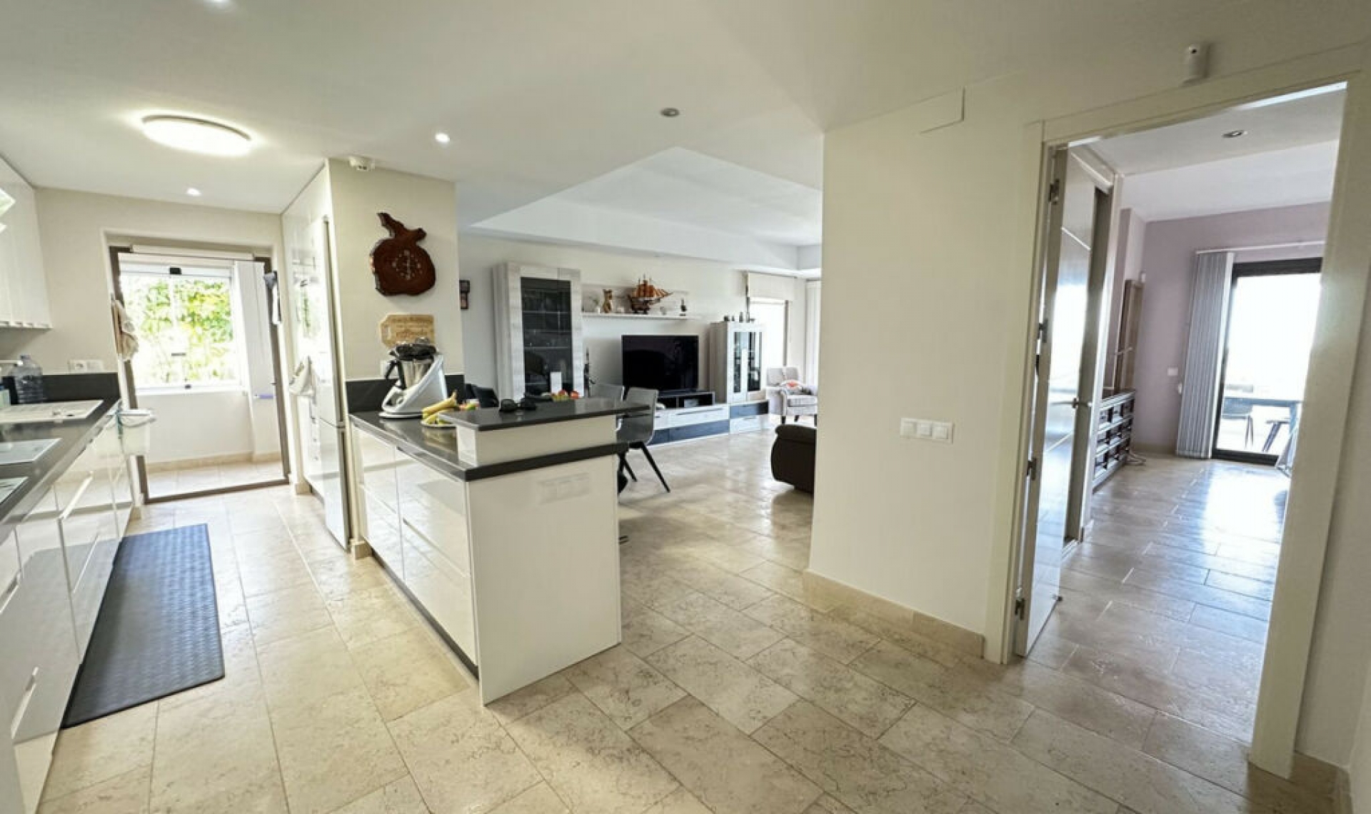 Resale - Apartment -
Casares