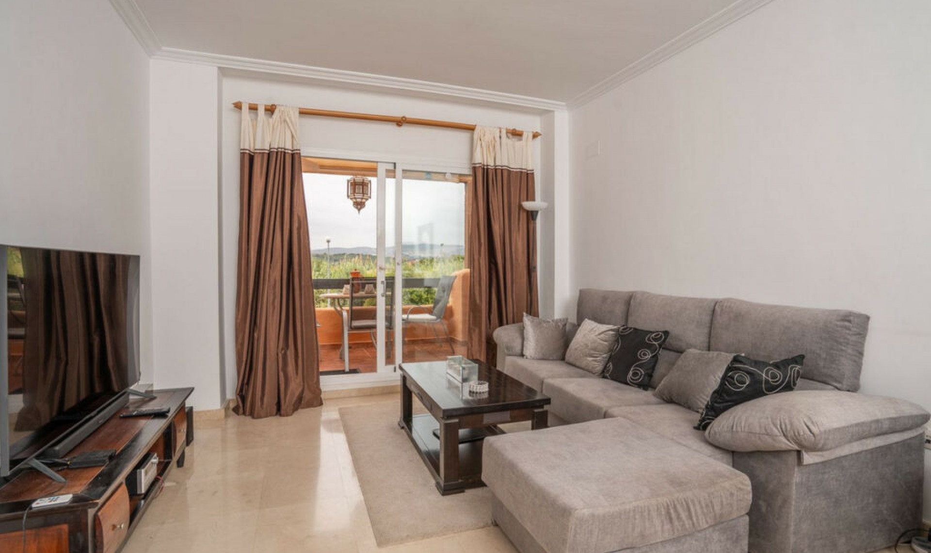 Resale - Apartment -
Casares