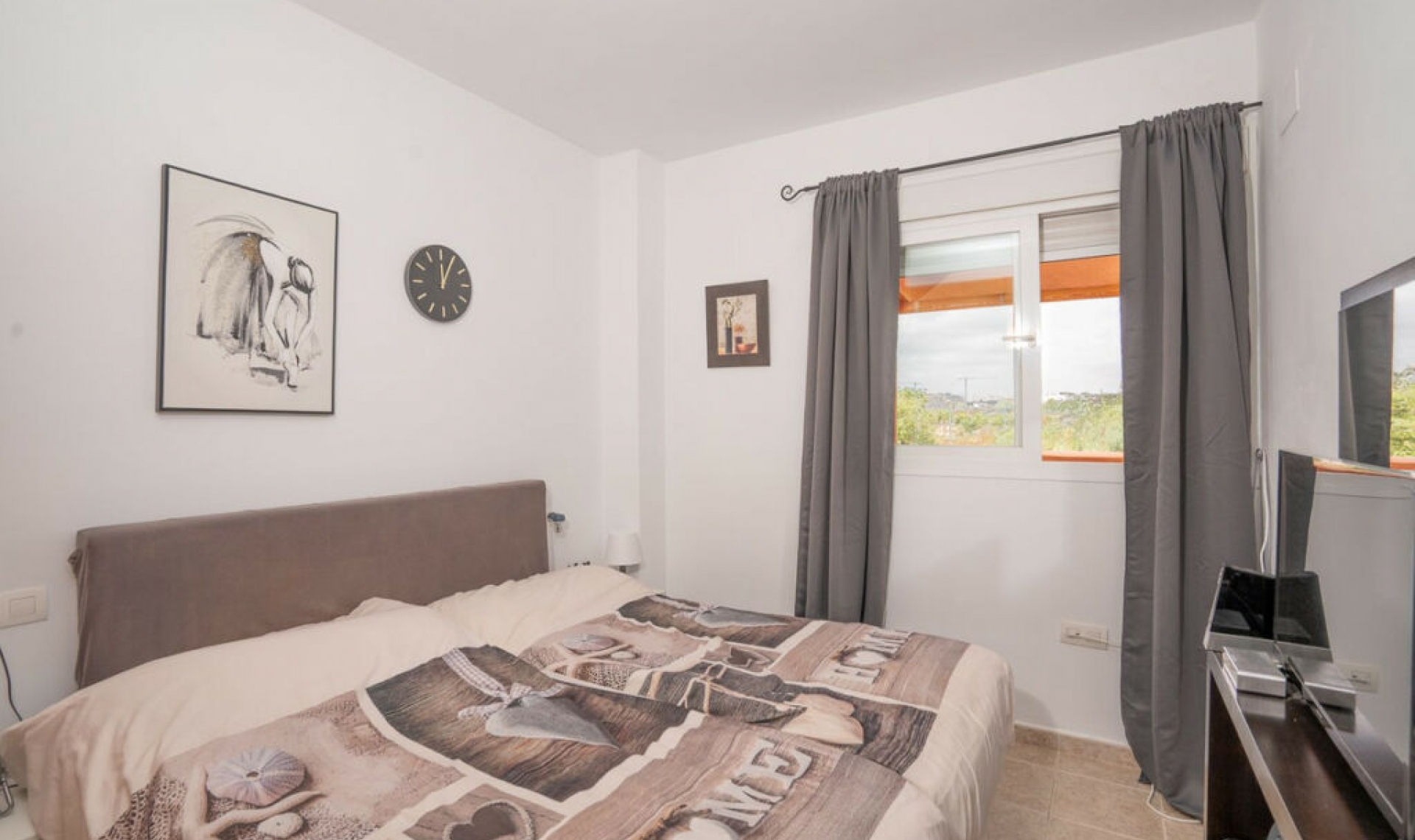 Resale - Apartment -
Casares