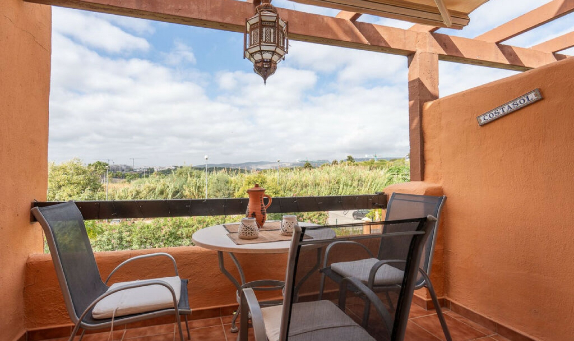 Resale - Apartment -
Casares