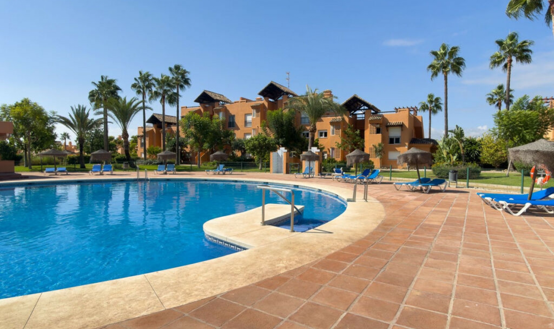 Resale - Apartment -
Casares