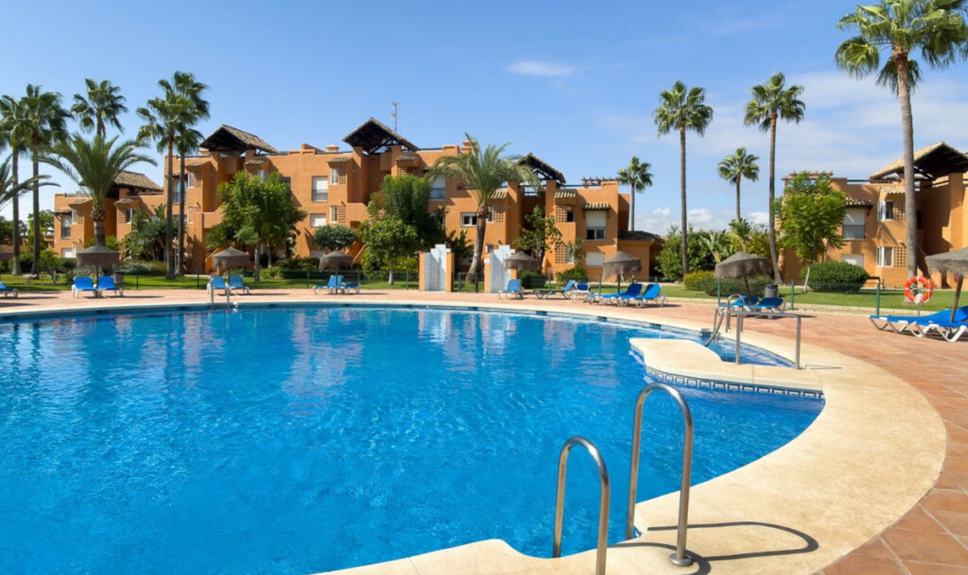 Resale - Apartment -
Casares