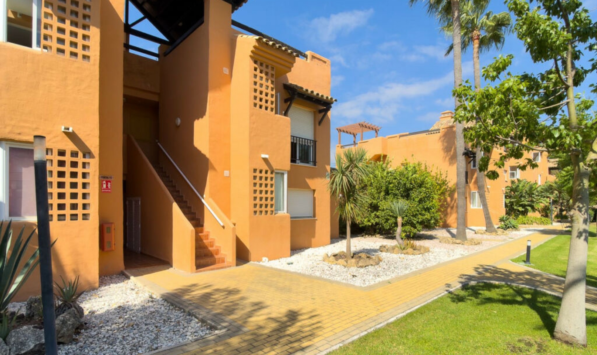 Resale - Apartment -
Casares