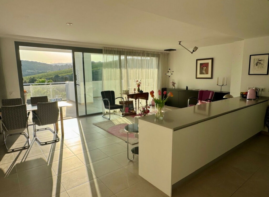 Resale - Apartment -
Casares