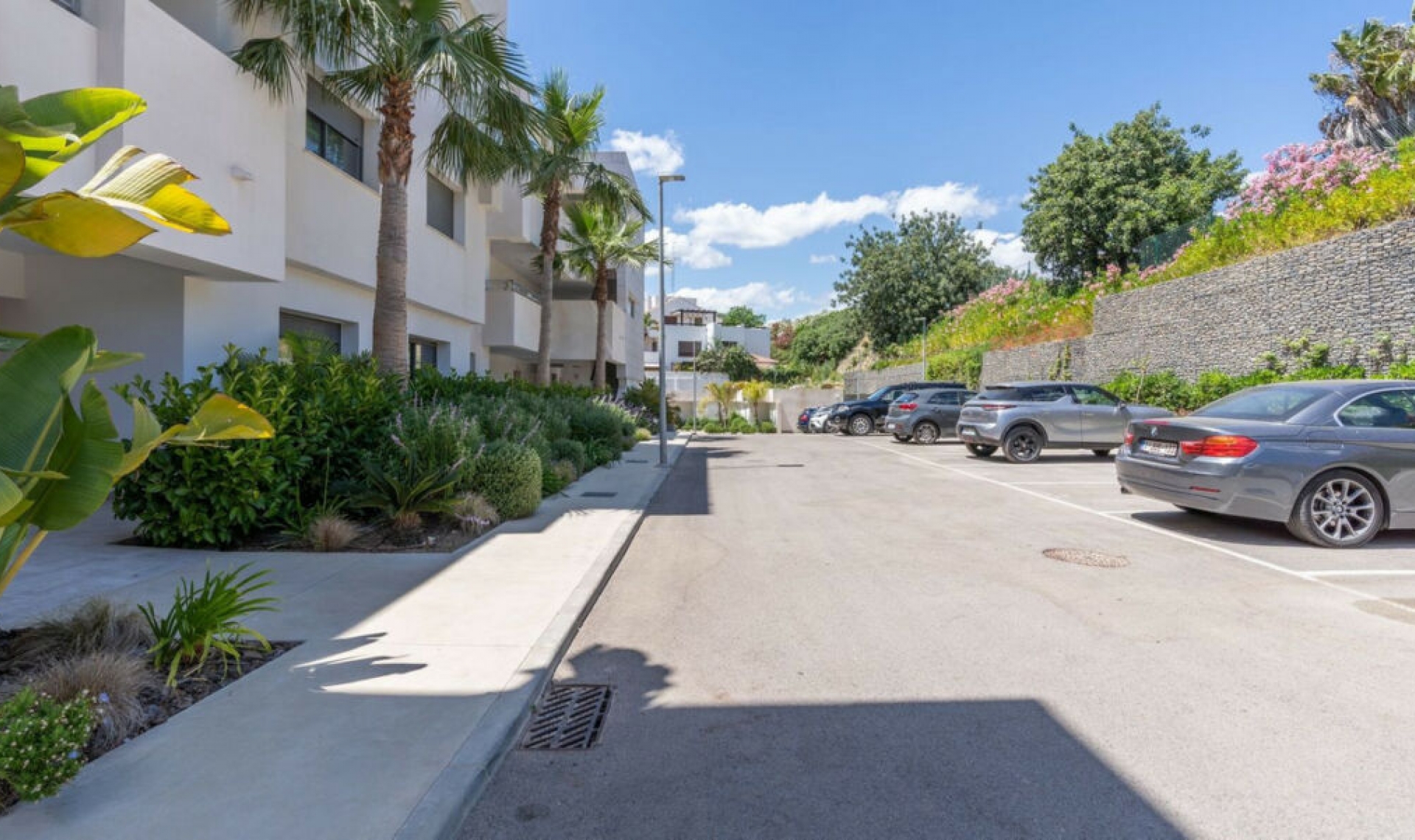 Resale - Apartment -
Casares