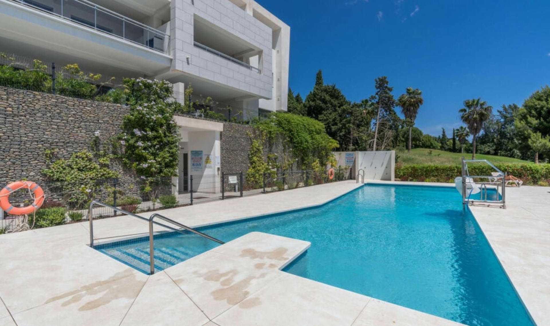 Resale - Apartment -
Casares