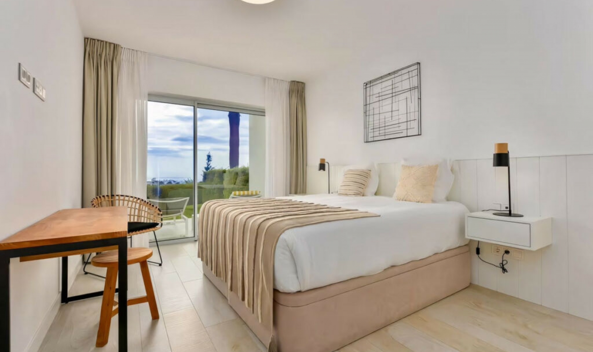 Resale - Apartment -
Casares