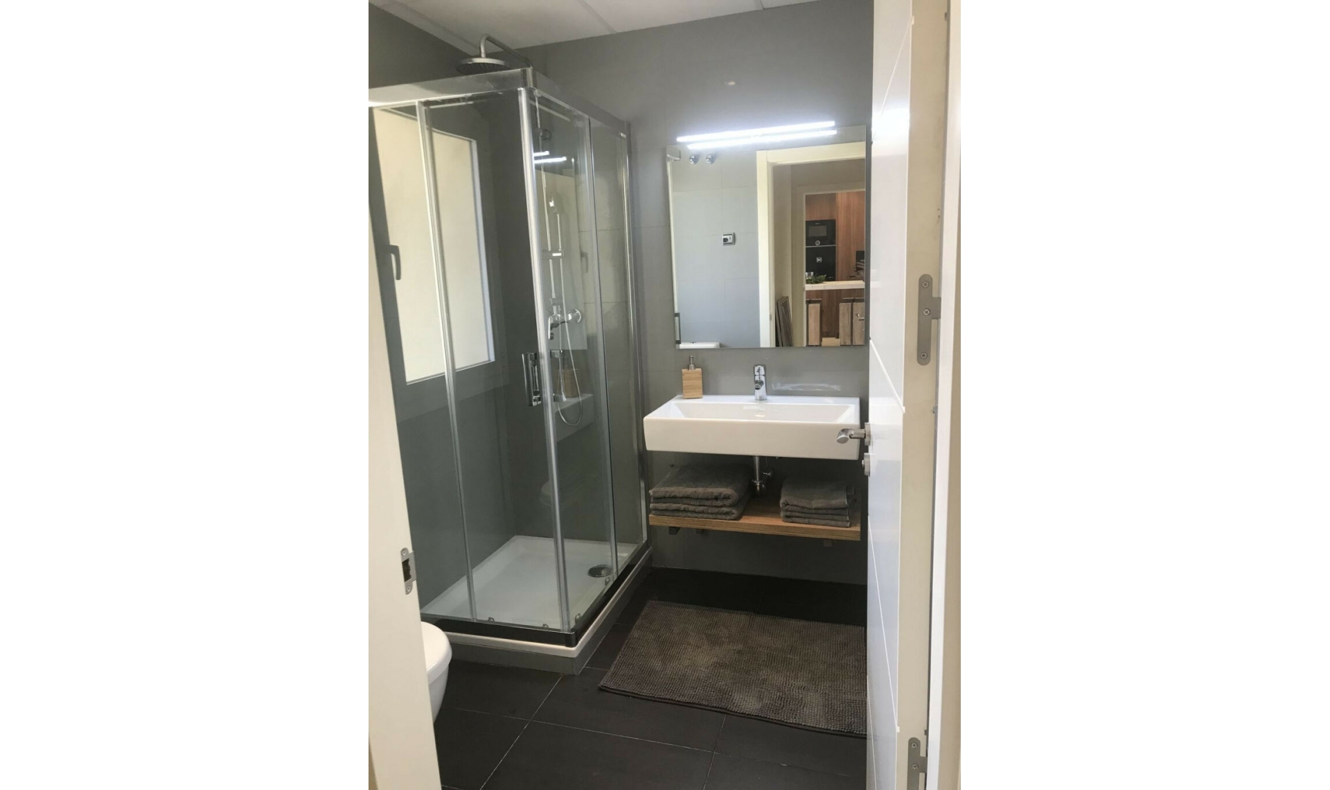 Resale - Apartment -
Cerros del Aguila