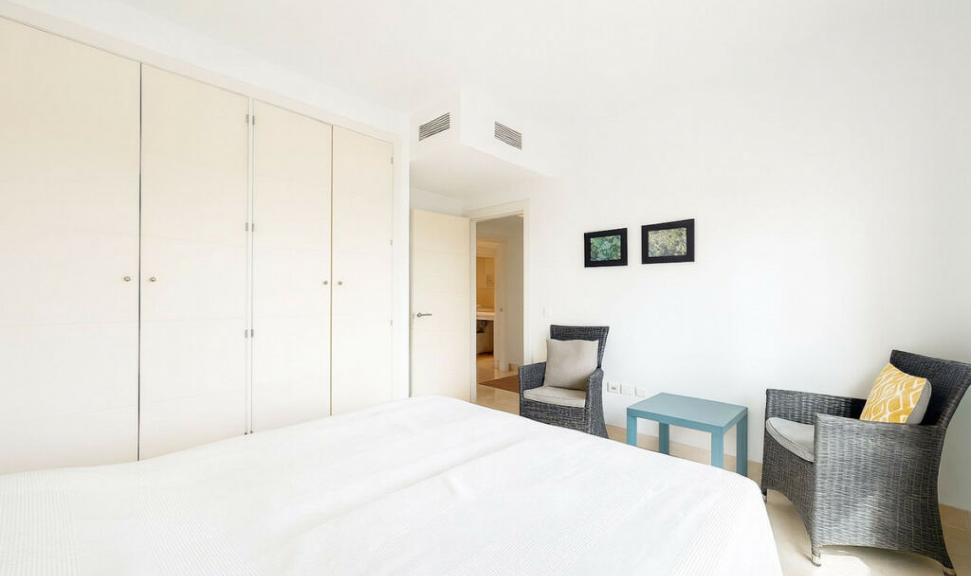 Resale - Apartment -
Cerros del Aguila