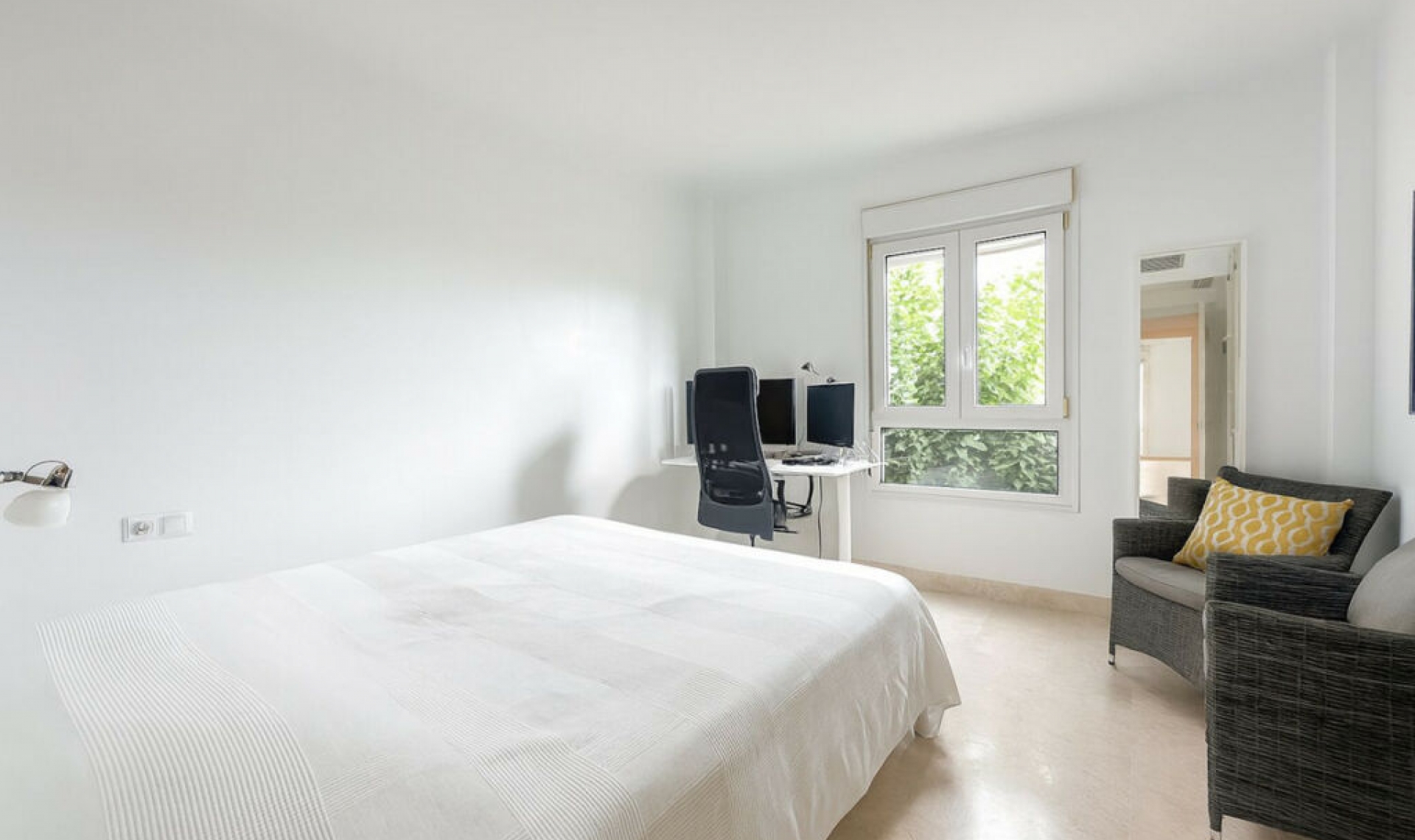 Resale - Apartment -
Cerros del Aguila