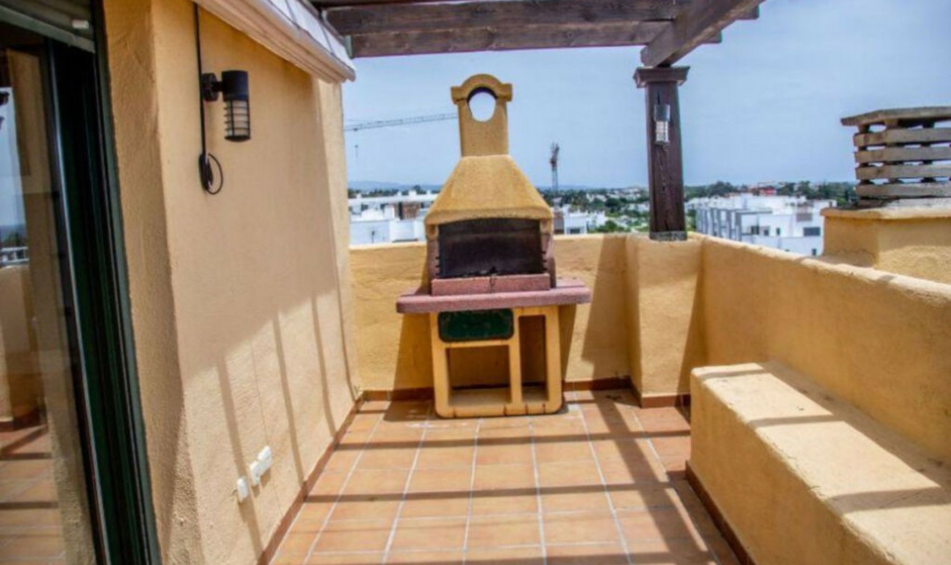 Resale - Apartment -
Costalita