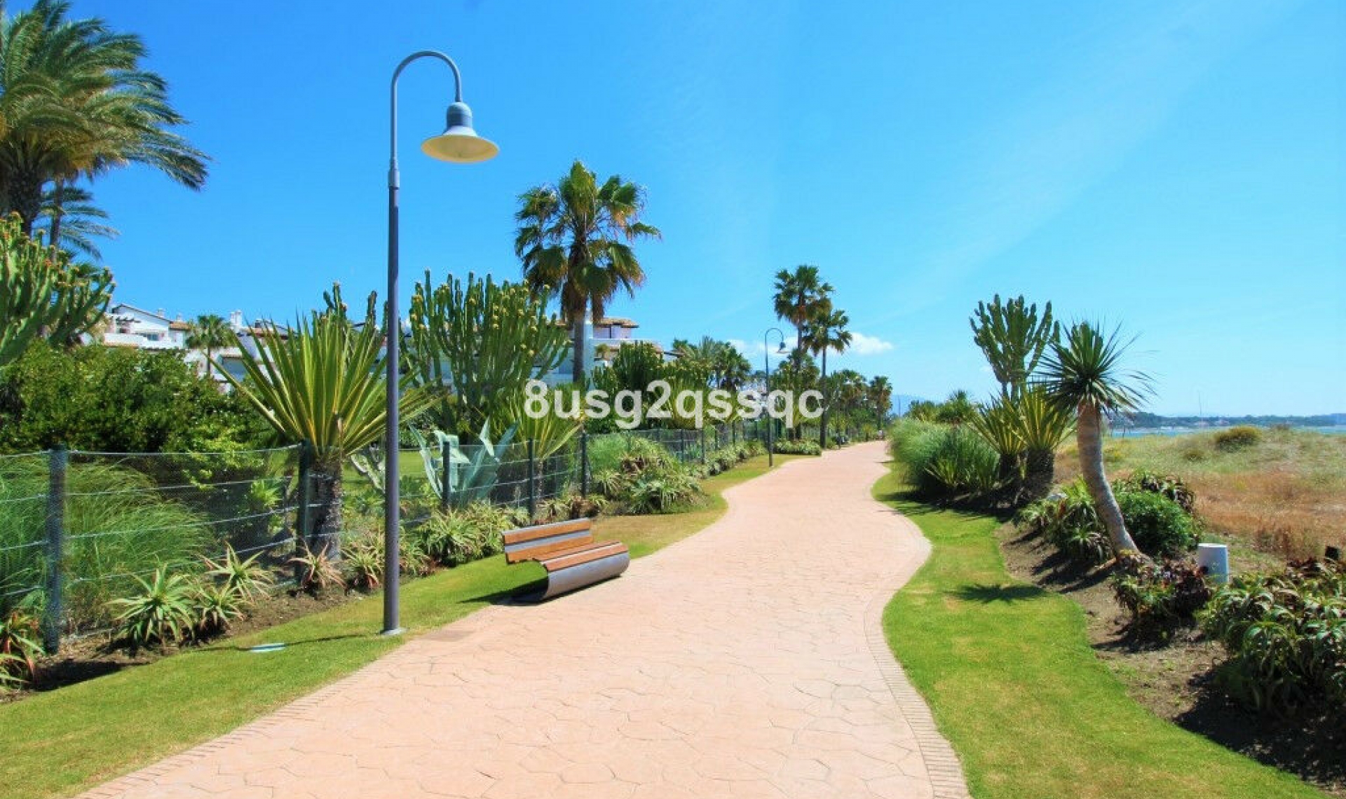 Resale - Apartment -
Costalita