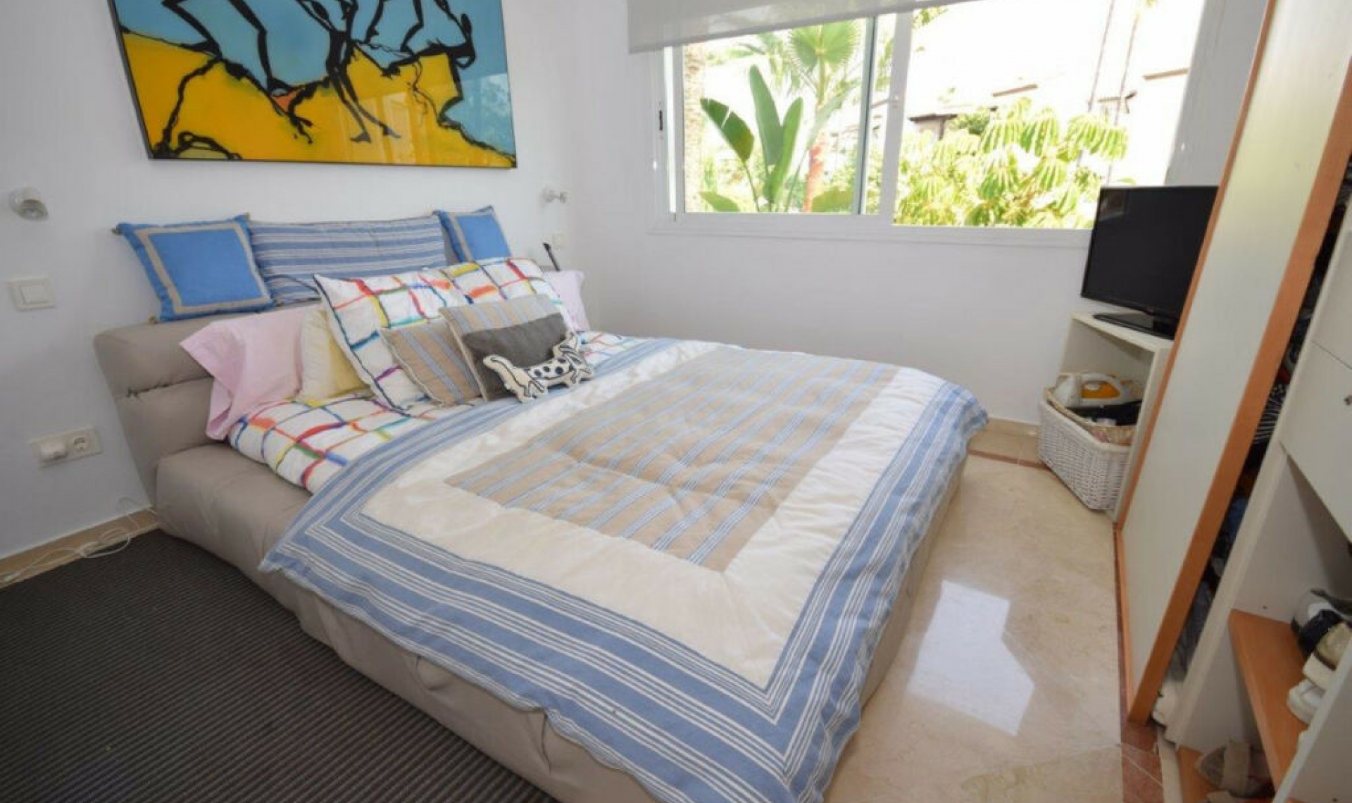 Resale - Apartment -
Costalita