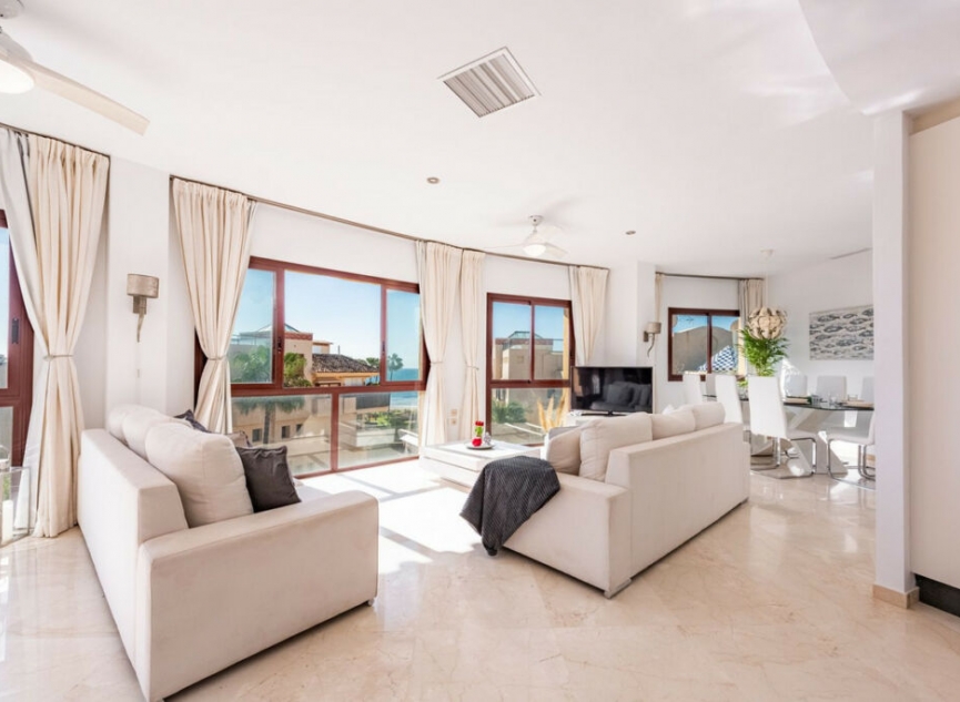 Resale - Apartment -
Costalita