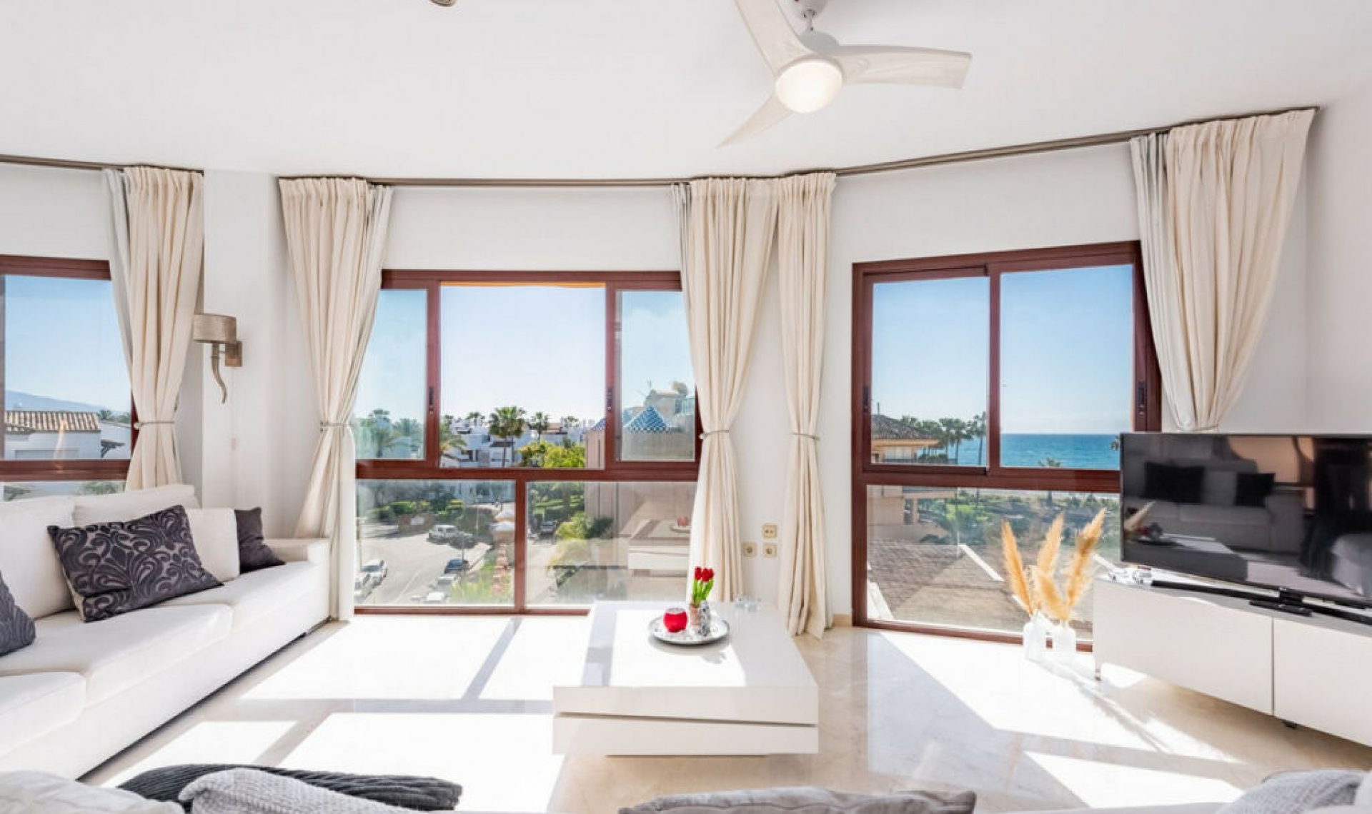 Resale - Apartment -
Costalita