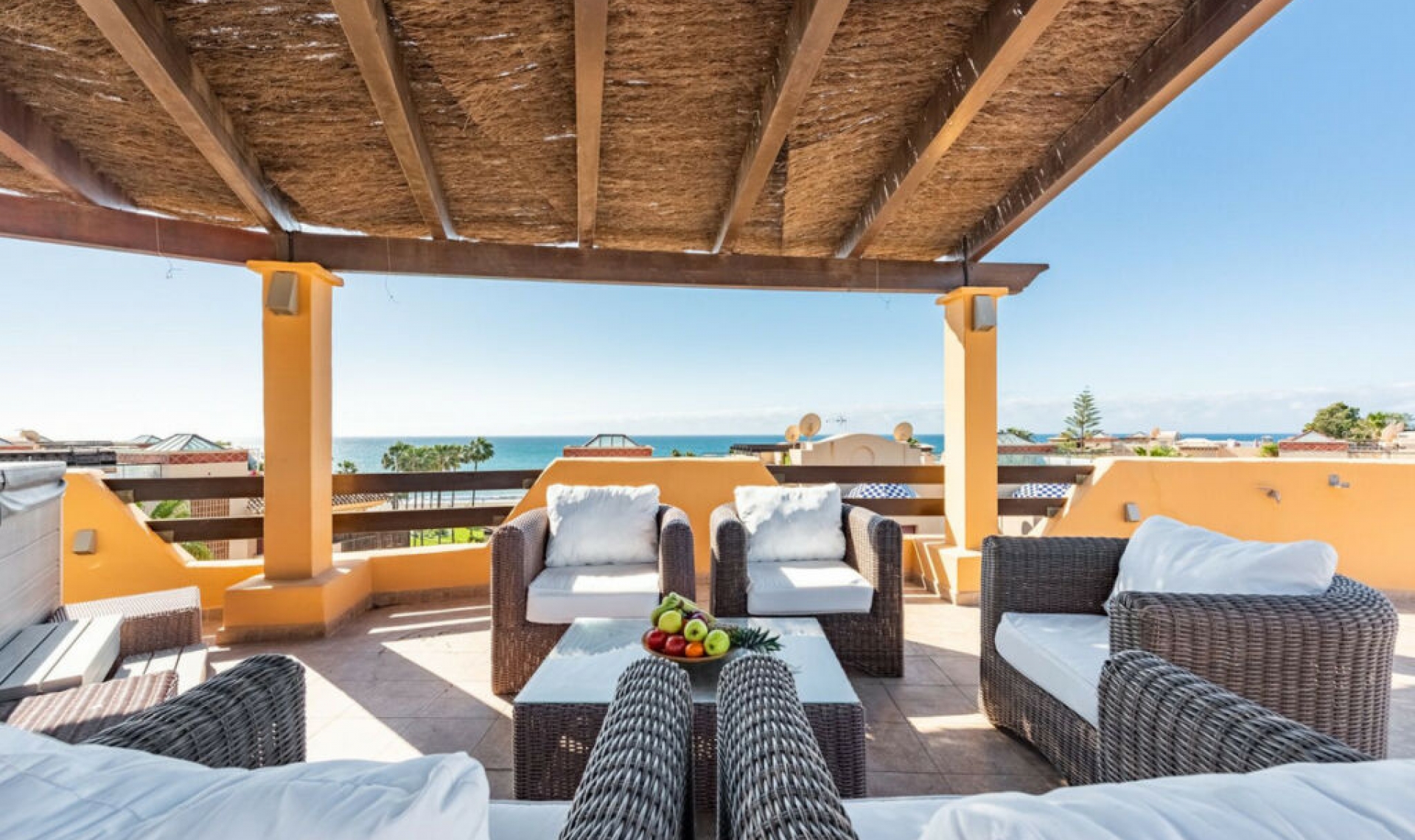 Resale - Apartment -
Costalita