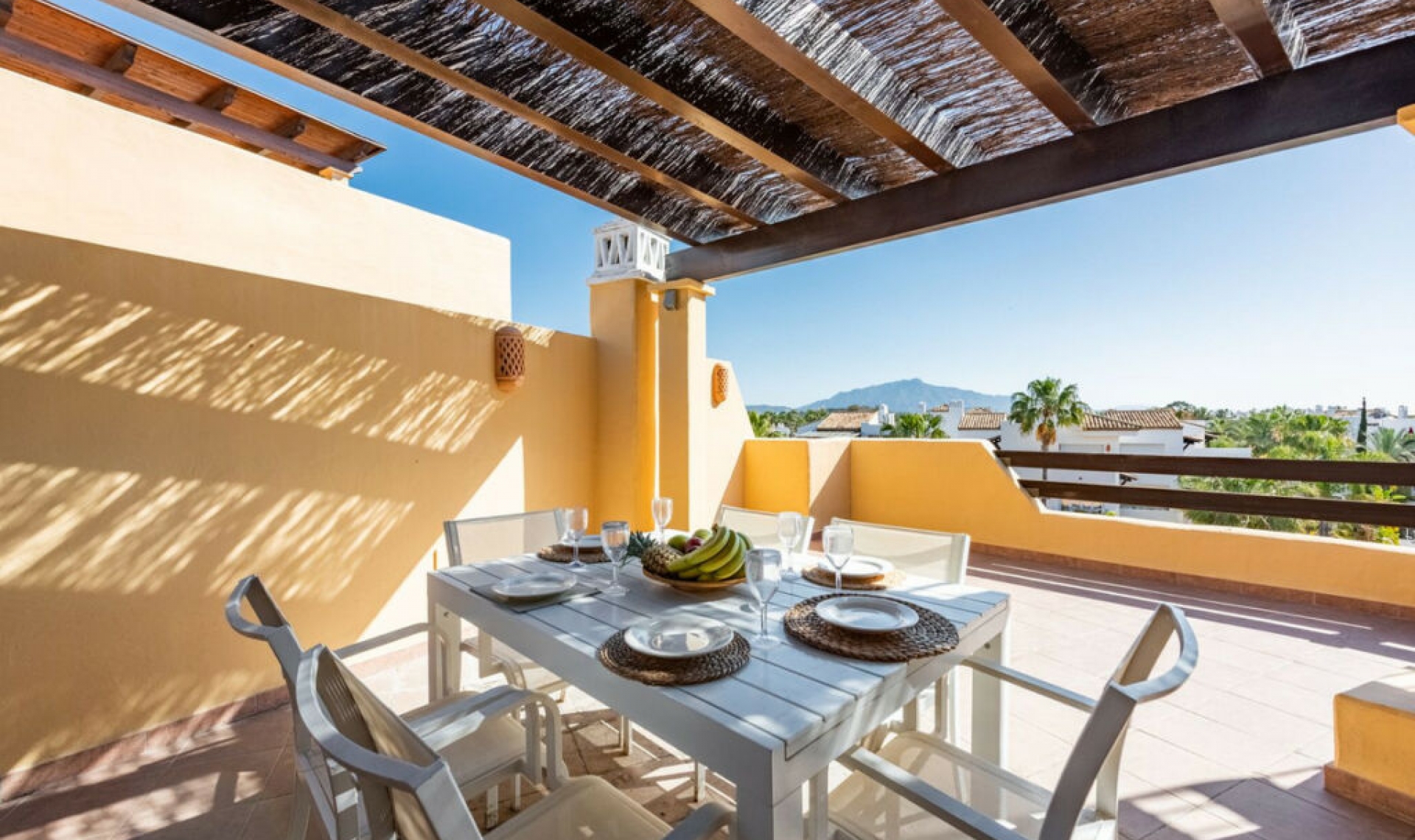 Resale - Apartment -
Costalita