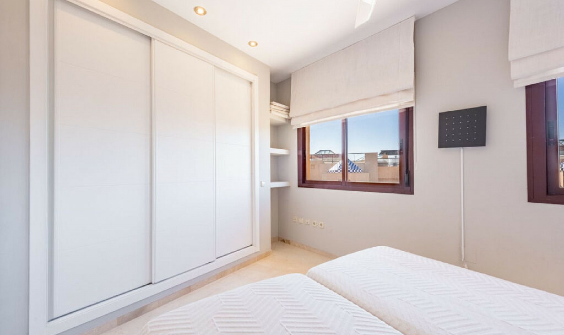 Resale - Apartment -
Costalita