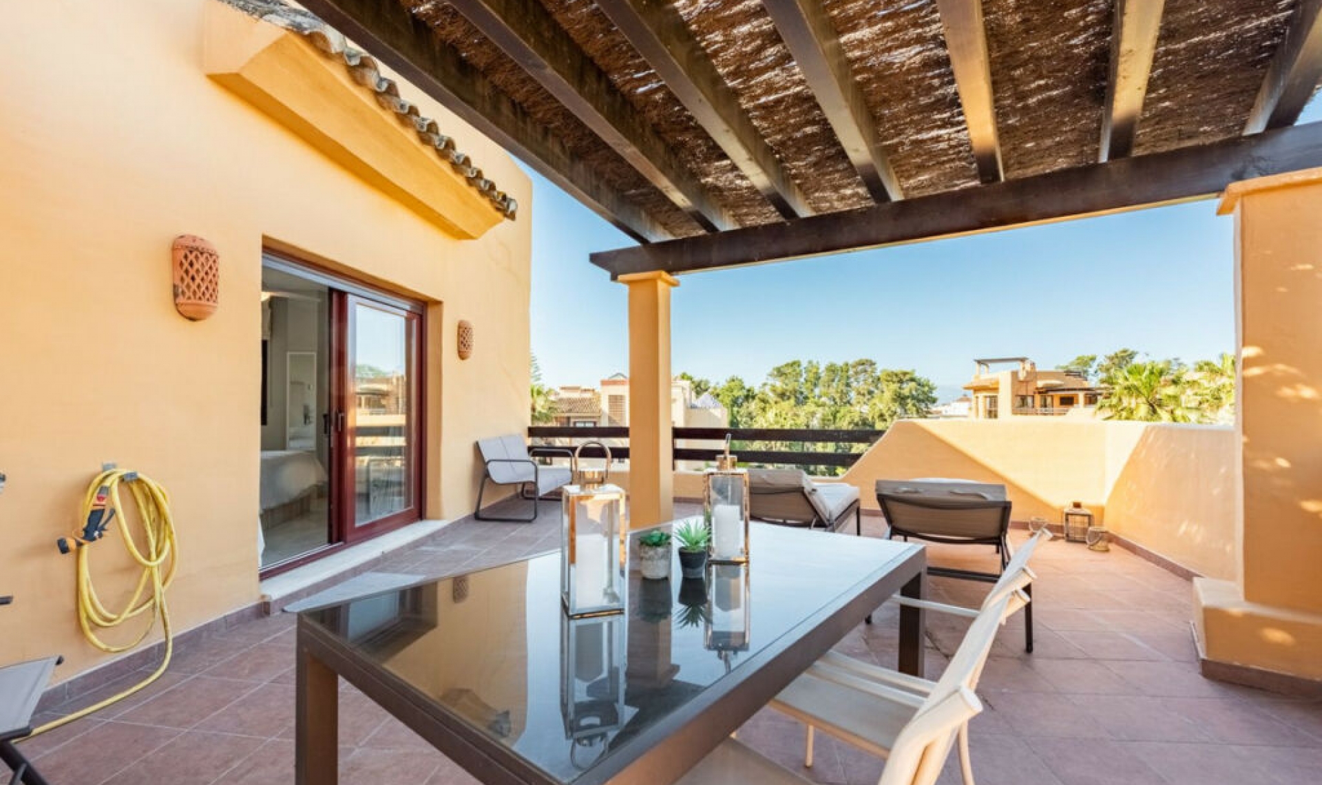 Resale - Apartment -
Costalita