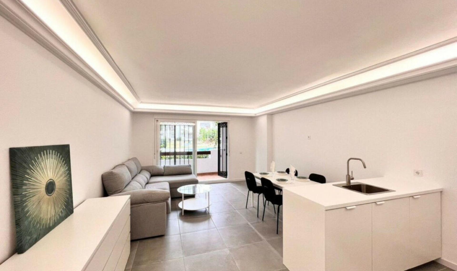 Resale - Apartment -
Costalita