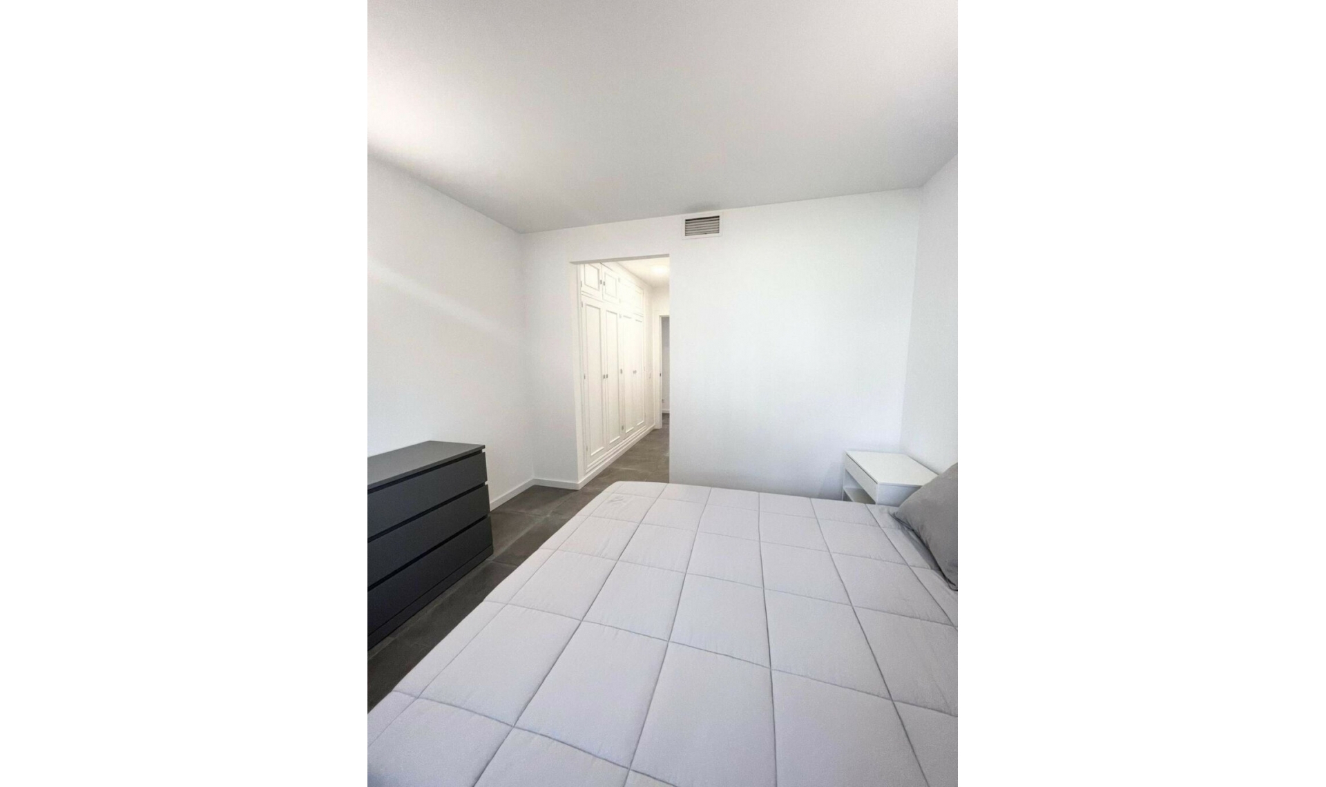 Resale - Apartment -
Costalita