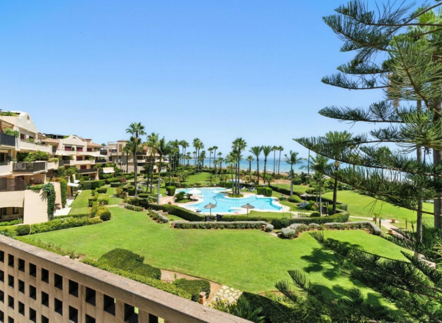Resale - Apartment -
Costalita