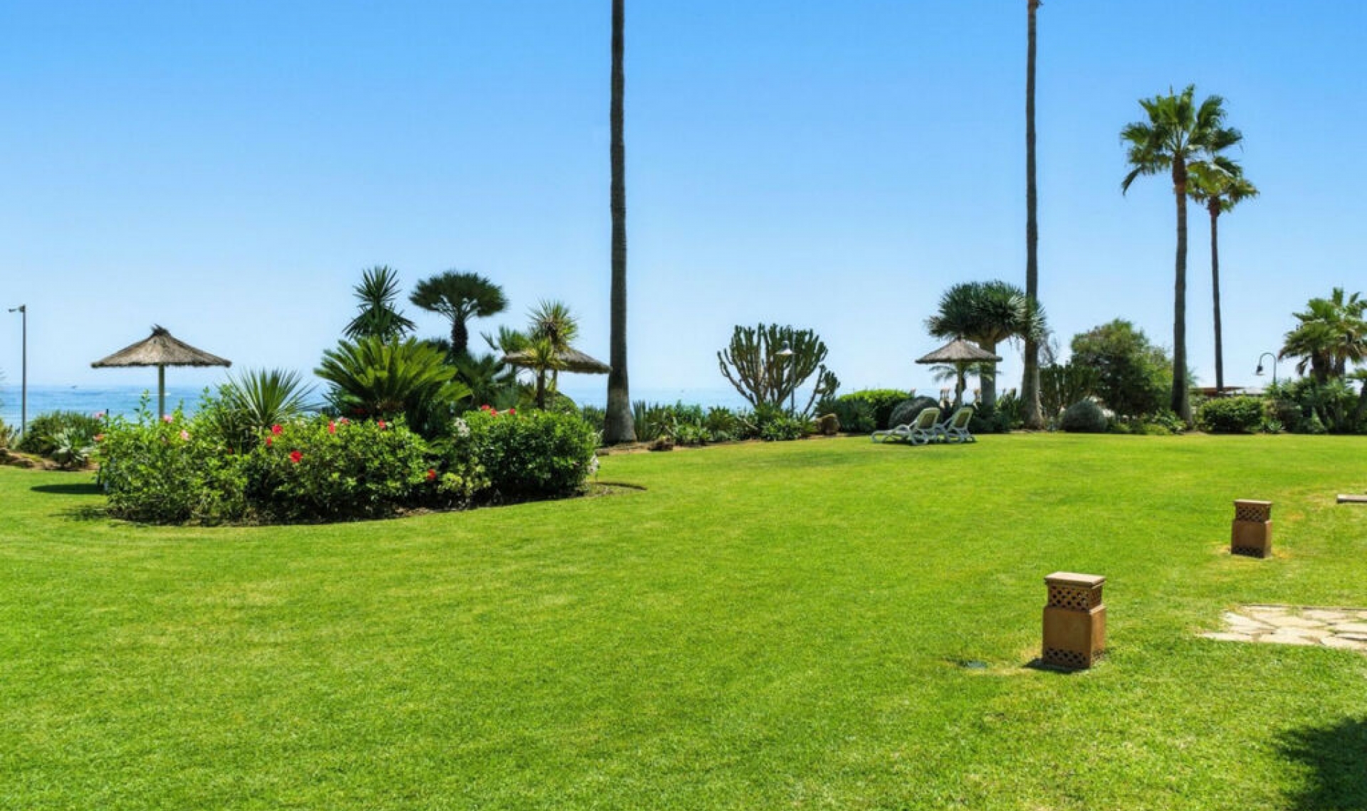 Resale - Apartment -
Costalita