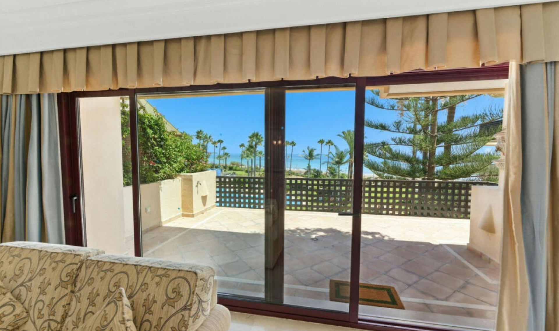 Resale - Apartment -
Costalita